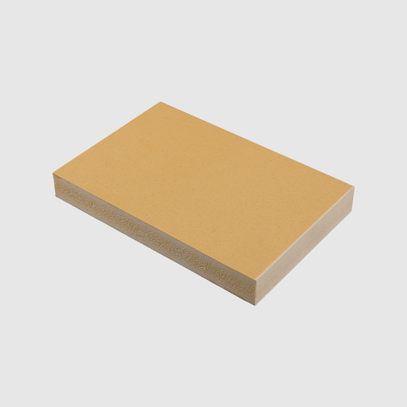 4 * 8ft wpc-schuimplaat 3-25 mm met snijden en vormen